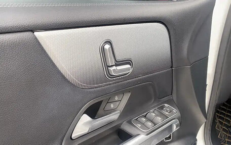 Mercedes-Benz GLB, 2021 год, 1 950 125 рублей, 12 фотография