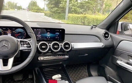 Mercedes-Benz GLB, 2021 год, 1 950 125 рублей, 20 фотография