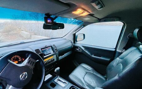 Nissan Navara (Frontier), 2008 год, 1 050 000 рублей, 2 фотография