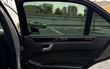 Mercedes-Benz E-Класс, 2014 год, 2 050 000 рублей, 24 фотография