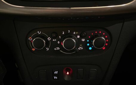 Renault Sandero II рестайлинг, 2019 год, 1 365 000 рублей, 15 фотография