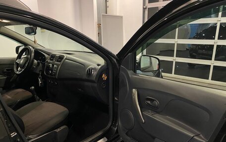 Renault Sandero II рестайлинг, 2019 год, 1 365 000 рублей, 25 фотография