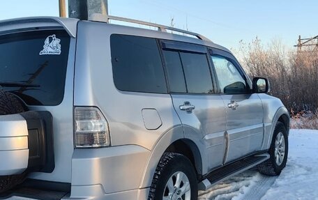 Mitsubishi Pajero IV, 2011 год, 2 500 000 рублей, 3 фотография