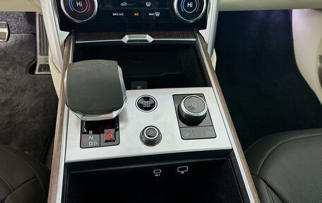 Land Rover Range Rover IV рестайлинг, 2022 год, 185 492 рублей, 19 фотография