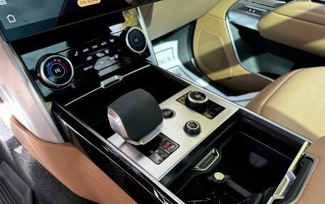 Land Rover Range Rover IV рестайлинг, 2022 год, 14 736 926 рублей, 18 фотография