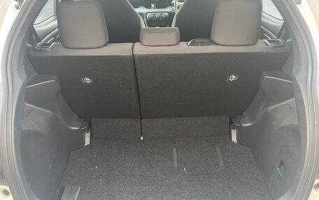 Toyota Yaris, 2020 год, 1 070 000 рублей, 11 фотография