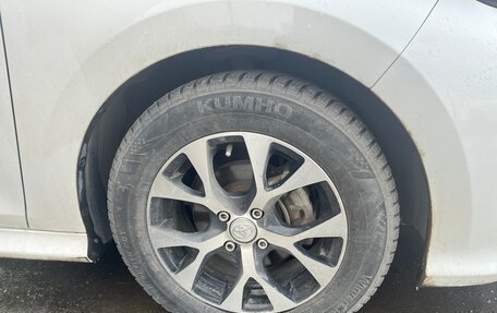 Toyota Yaris, 2020 год, 1 070 000 рублей, 16 фотография