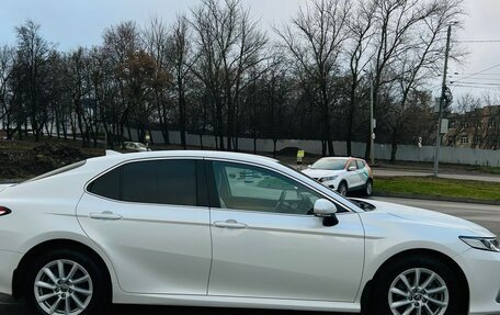 Toyota Camry, 2021 год, 3 300 000 рублей, 4 фотография