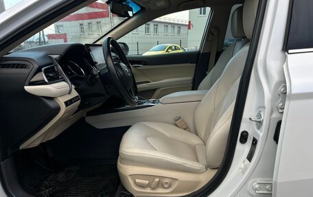 Toyota Camry, 2021 год, 3 300 000 рублей, 18 фотография