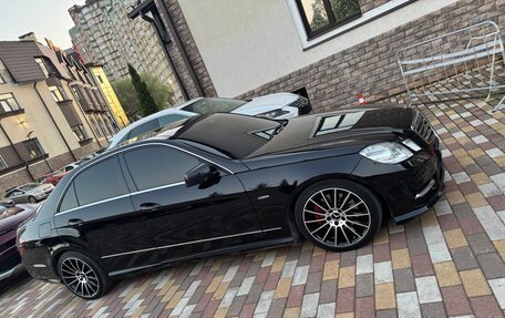 Mercedes-Benz E-Класс, 2012 год, 2 300 000 рублей, 6 фотография