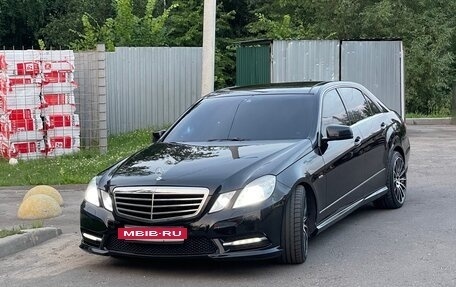 Mercedes-Benz E-Класс, 2012 год, 2 300 000 рублей, 8 фотография