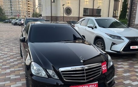 Mercedes-Benz E-Класс, 2012 год, 2 300 000 рублей, 3 фотография