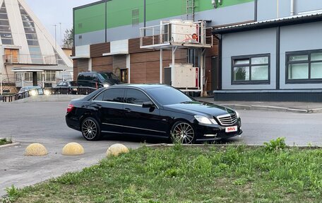 Mercedes-Benz E-Класс, 2012 год, 2 300 000 рублей, 9 фотография