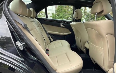 Mercedes-Benz E-Класс, 2012 год, 2 300 000 рублей, 17 фотография