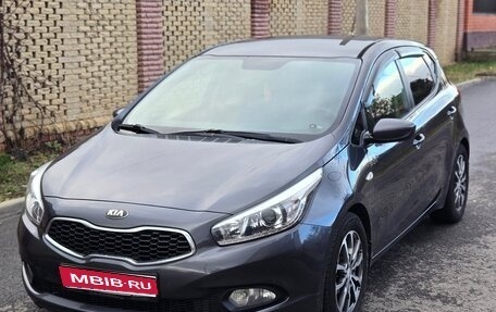 KIA cee'd III, 2012 год, 1 000 000 рублей, 1 фотография