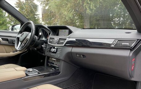 Mercedes-Benz E-Класс, 2012 год, 2 300 000 рублей, 25 фотография