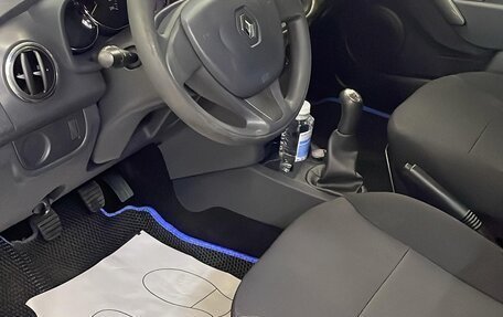 Renault Logan II, 2016 год, 700 000 рублей, 9 фотография