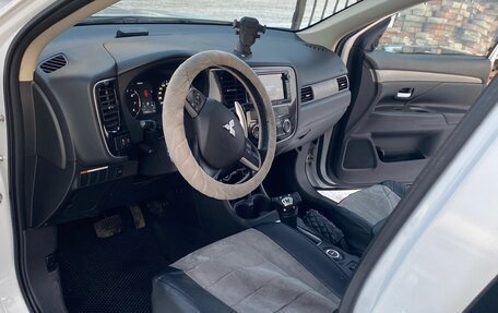 Mitsubishi Outlander III рестайлинг 3, 2012 год, 1 280 000 рублей, 3 фотография