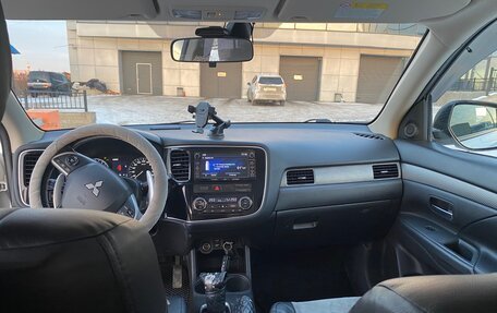 Mitsubishi Outlander III рестайлинг 3, 2012 год, 1 280 000 рублей, 7 фотография