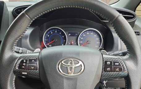 Toyota Wish II, 2012 год, 1 300 000 рублей, 7 фотография