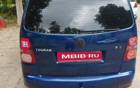 Volkswagen Touran III, 2010 год, 600 000 рублей, 7 фотография