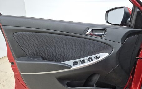 Hyundai Solaris II рестайлинг, 2011 год, 660 000 рублей, 7 фотография