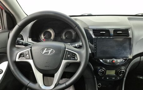 Hyundai Solaris II рестайлинг, 2011 год, 660 000 рублей, 11 фотография