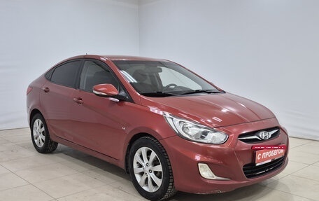 Hyundai Solaris II рестайлинг, 2011 год, 660 000 рублей, 3 фотография