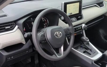 Toyota RAV4, 2025 год, 6 500 000 рублей, 7 фотография