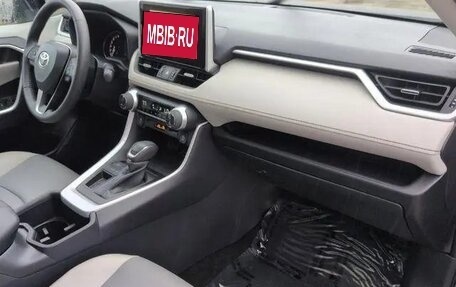 Toyota RAV4, 2025 год, 6 500 000 рублей, 14 фотография