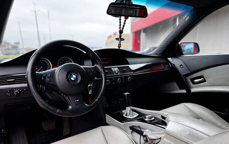 BMW 5 серия, 2006 год, 890 000 рублей, 18 фотография