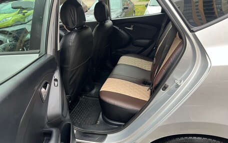 Hyundai ix35 I рестайлинг, 2011 год, 900 000 рублей, 14 фотография