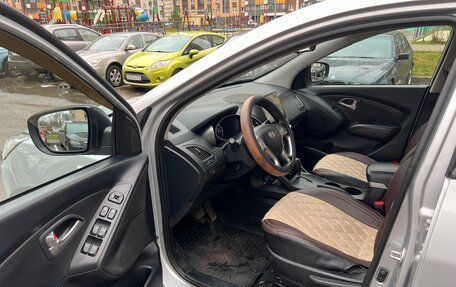 Hyundai ix35 I рестайлинг, 2011 год, 900 000 рублей, 12 фотография