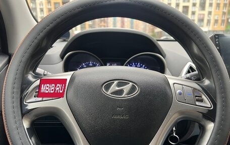 Hyundai ix35 I рестайлинг, 2011 год, 900 000 рублей, 25 фотография