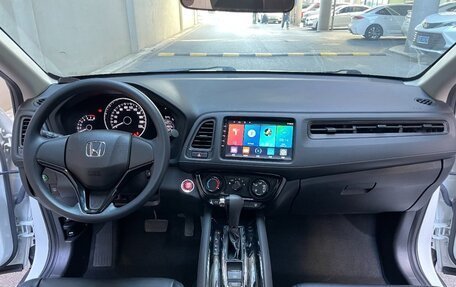 Honda Vezel, 2020 год, 1 800 000 рублей, 6 фотография