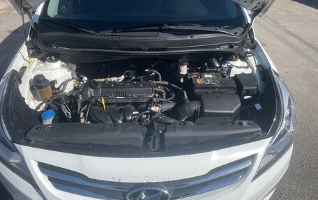 Hyundai Solaris II рестайлинг, 2014 год, 930 000 рублей, 12 фотография