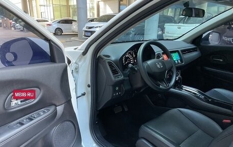 Honda Vezel, 2020 год, 1 800 000 рублей, 4 фотография