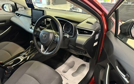 Toyota Corolla, 2019 год, 1 949 000 рублей, 10 фотография