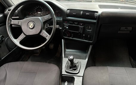 BMW 3 серия, 1986 год, 280 000 рублей, 2 фотография