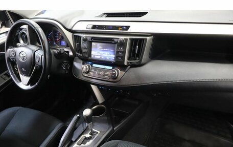 Toyota RAV4, 2015 год, 1 803 000 рублей, 5 фотография