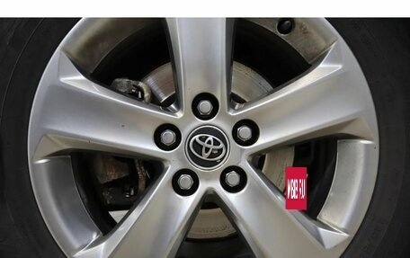 Toyota RAV4, 2015 год, 1 803 000 рублей, 14 фотография