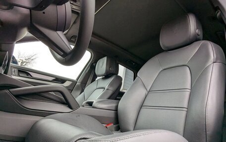 Porsche Cayenne III, 2025 год, 15 079 077 рублей, 15 фотография