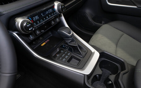 Toyota RAV4, 2025 год, 4 250 000 рублей, 7 фотография