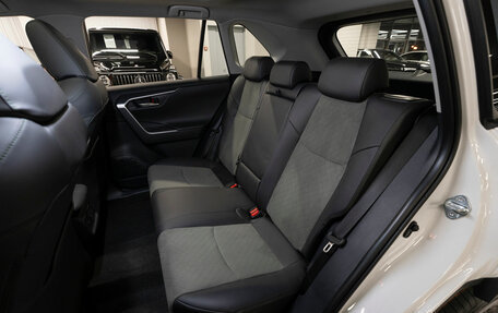 Toyota RAV4, 2025 год, 4 250 000 рублей, 22 фотография