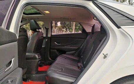 Hyundai Elantra, 2022 год, 1 680 000 рублей, 12 фотография