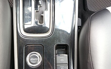 Mitsubishi Outlander III рестайлинг 3, 2019 год, 1 870 000 рублей, 13 фотография