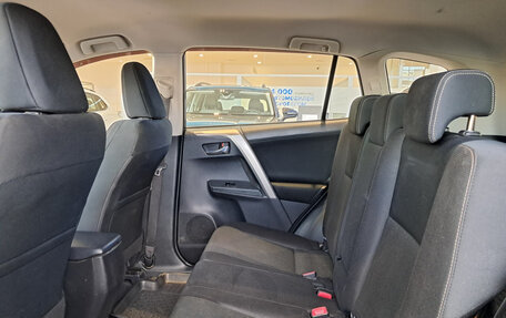 Toyota RAV4, 2013 год, 1 942 000 рублей, 12 фотография