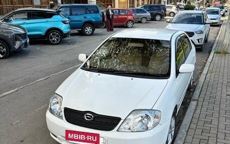Toyota Corolla, 2004 год, 570 000 рублей, 3 фотография