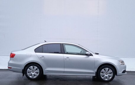 Volkswagen Jetta VI, 2011 год, 1 100 000 рублей, 4 фотография