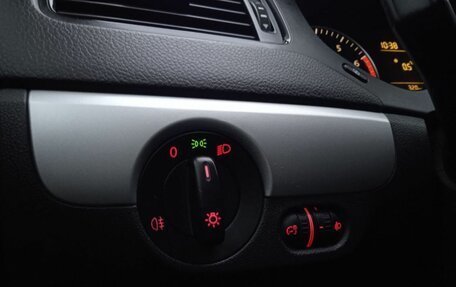 Volkswagen Jetta VI, 2011 год, 1 100 000 рублей, 12 фотография